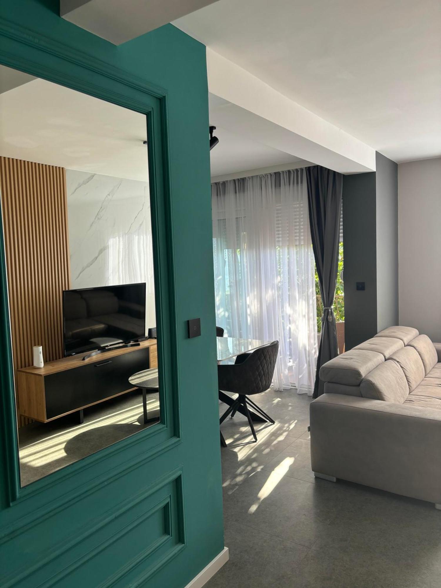 Apartments Luka Котор Екстер'єр фото