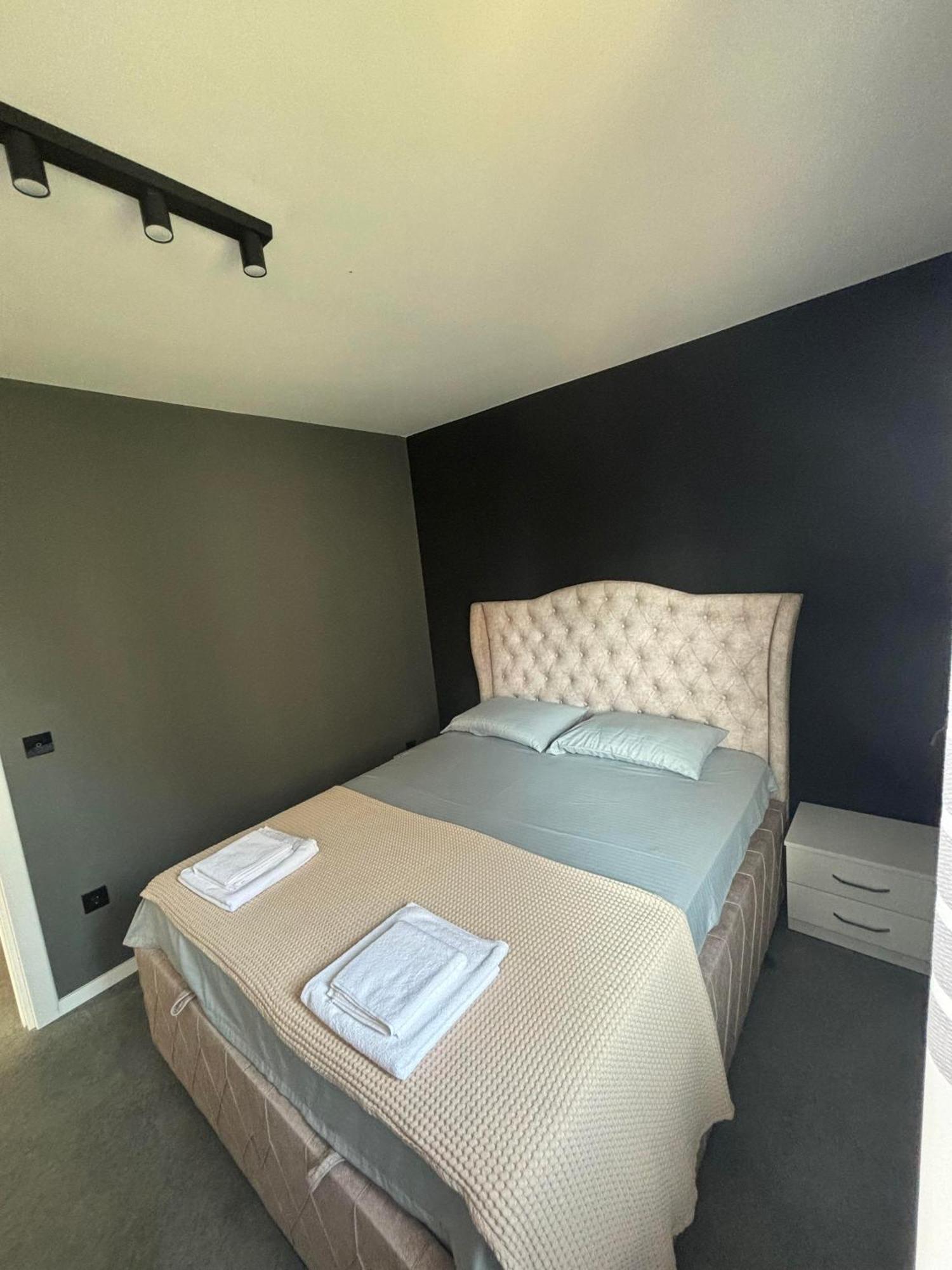 Apartments Luka Котор Екстер'єр фото